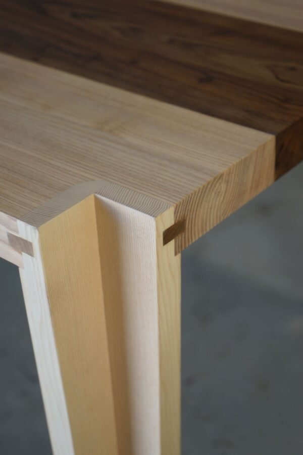 Bureau Signature – Pieds gainés – Image 3