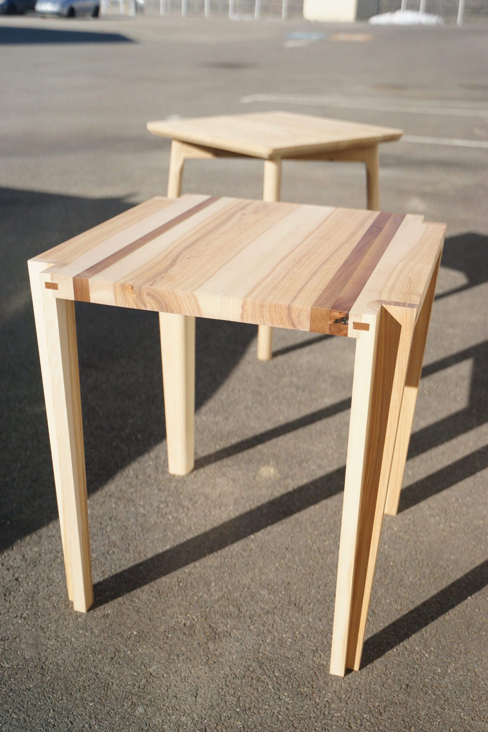 Table bistro pieds gainés