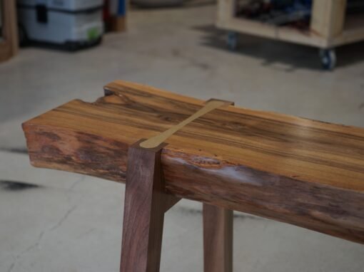 Restauration banc en noyer, Mobilier sur-mesure