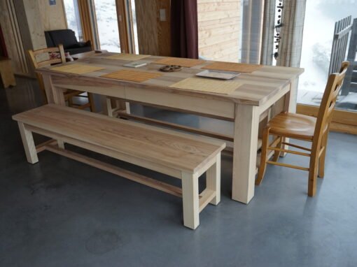 Table de salle à manger à rallonges en frêne, Mobilier sur-mesure