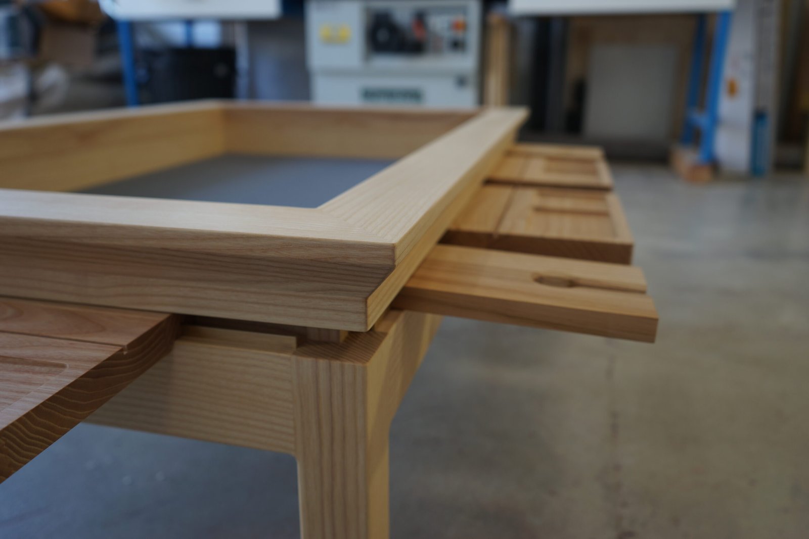 Table de jeux, Mobilier sur-mesure