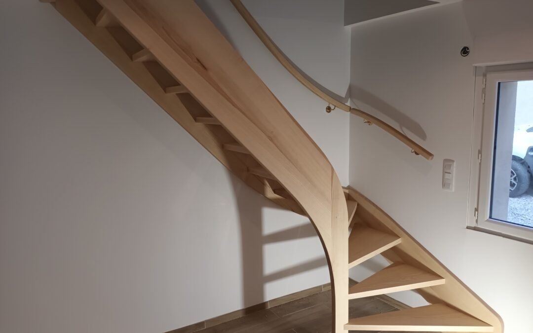Escalier en Frêne à la Mure
