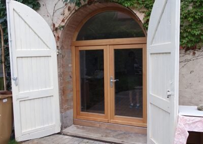 Menuiserie avec imposte cintré