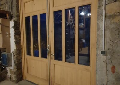 Fabrication d’une porte de grange vitrée