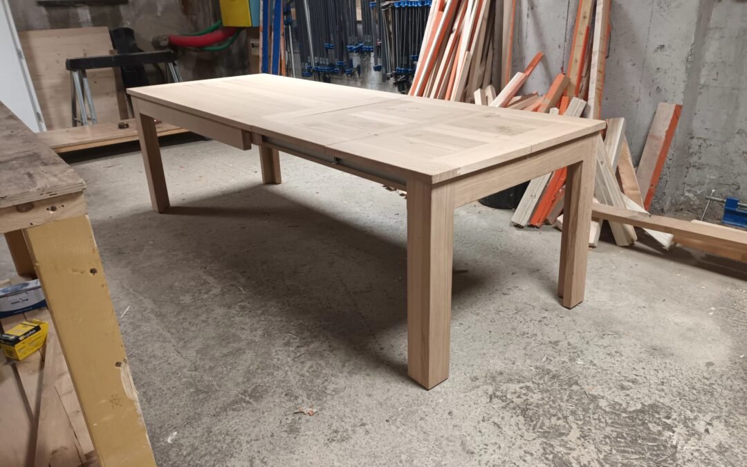 Table à rallonge intégrée en chêne